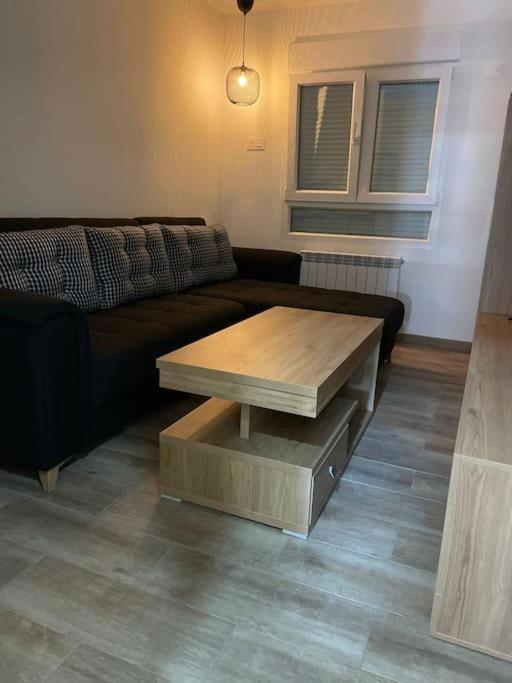Adoracte 4 Mieres Apartamentos Екстериор снимка