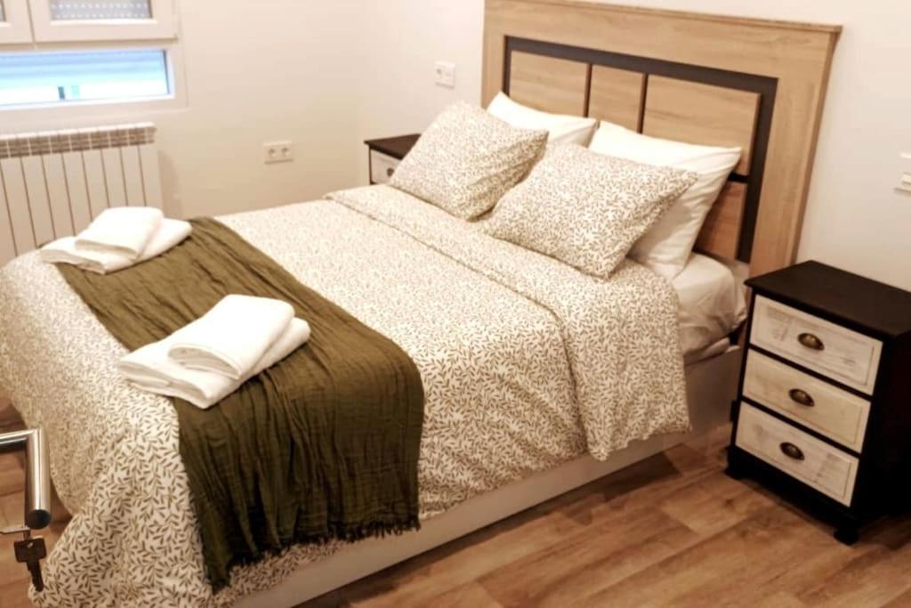 Adoracte 4 Mieres Apartamentos Екстериор снимка