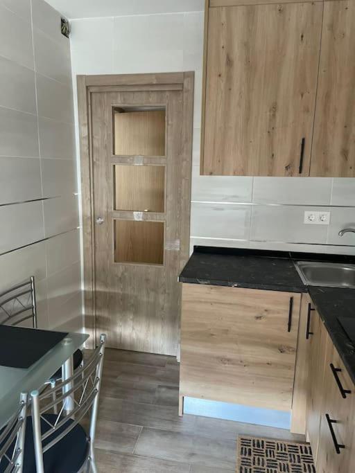 Adoracte 4 Mieres Apartamentos Екстериор снимка
