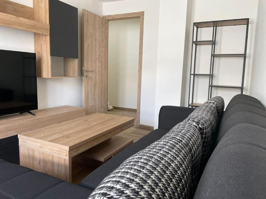 Adoracte 4 Mieres Apartamentos Екстериор снимка