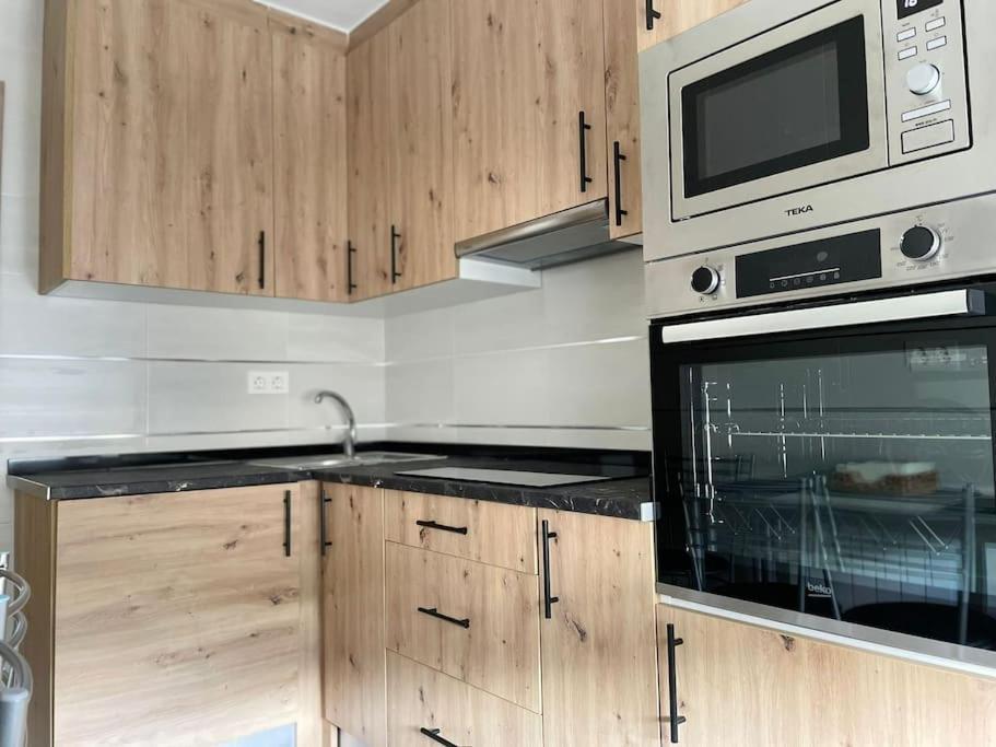 Adoracte 4 Mieres Apartamentos Екстериор снимка