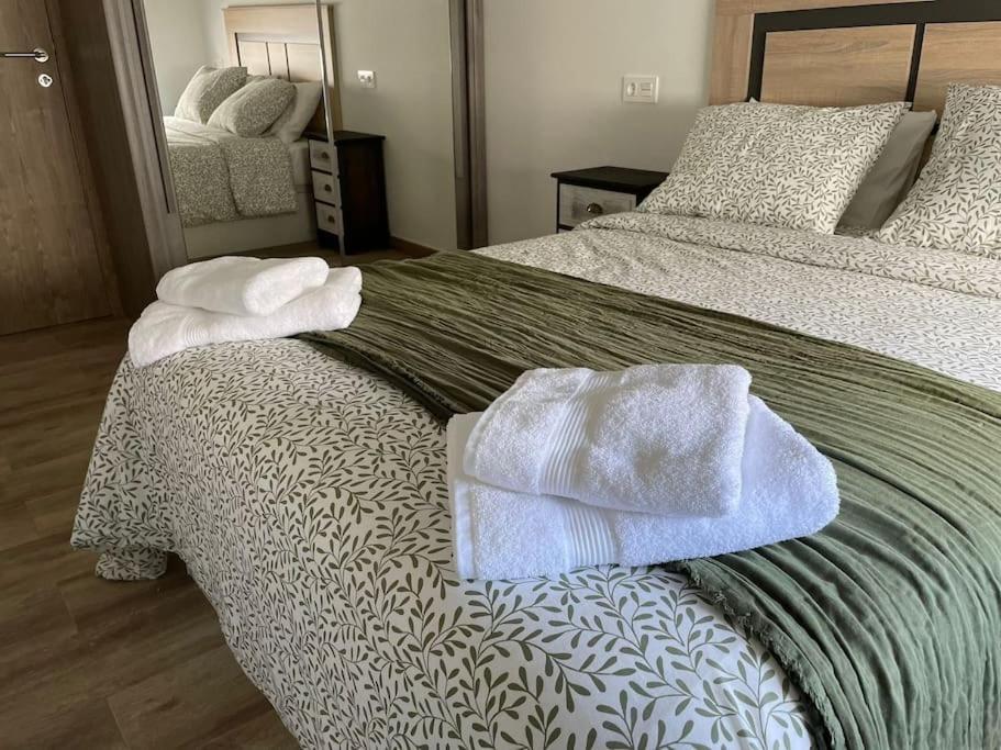 Adoracte 4 Mieres Apartamentos Екстериор снимка